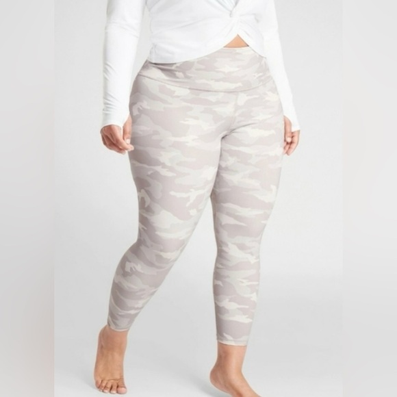 Athleta Pants - Athleta Elation Camo 7/8 Tight Leggings, Color: Taupe Camo, Plus Size 1X